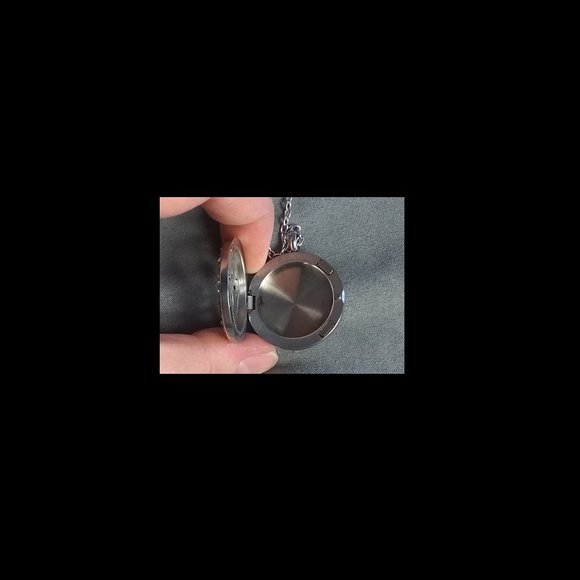 New: Aromatherapy Music Motif Necklace - Picture 6 of 6